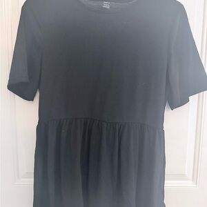 SHEIN Black Short Sleeve Top